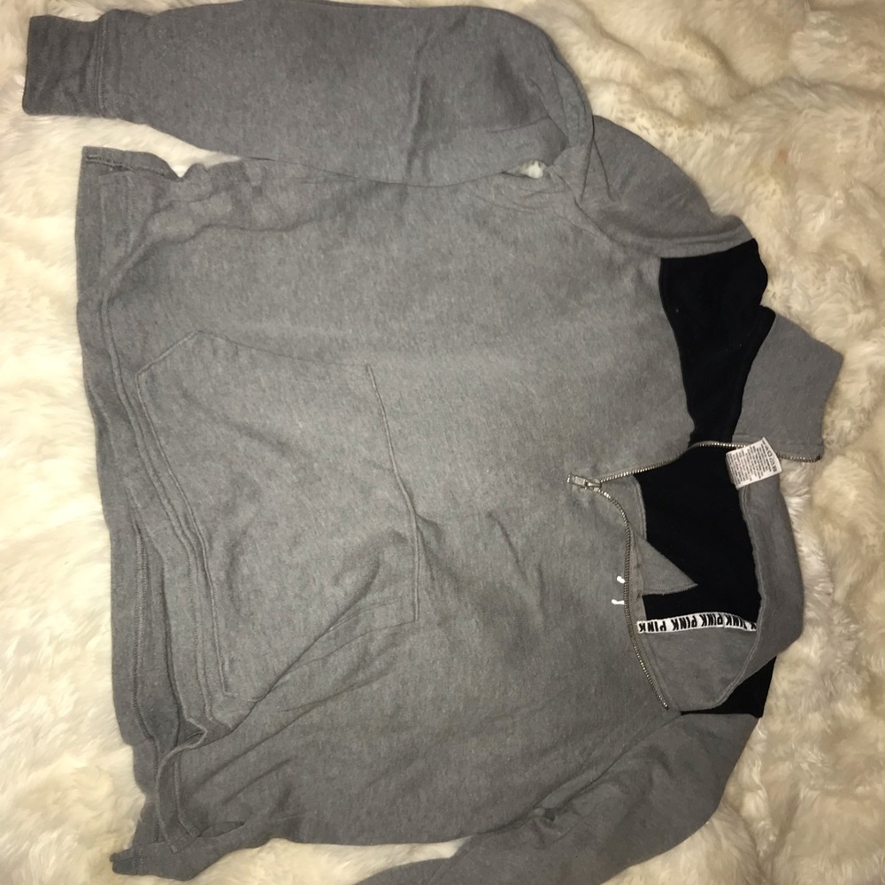 VS PINK QUARTERZIP